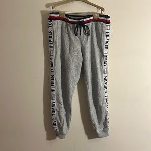 Tommy Hilfiger gray sweatpants, size large